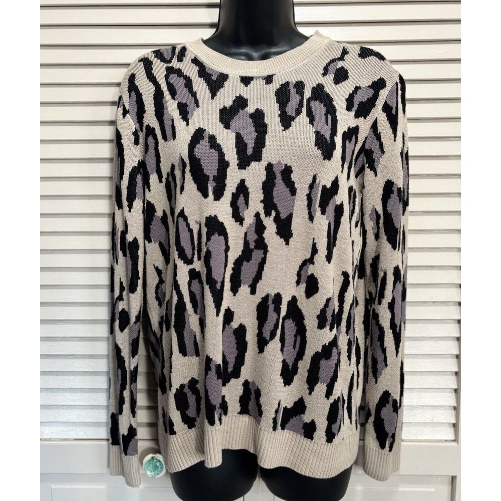Work Shop Tan/Black Cheetah Knit Sweater Crew Neck Long Sleeve Size‎ Medium
